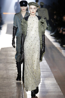 Moschino FALL 2018 MENSWEAR Milan MFW коллекция Moschino осень 2018 мужская неделя моды в Милане Mainstyles